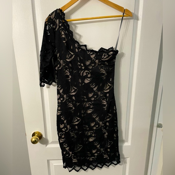 Black Lace H&M Dress 🖤 - Picture 5 of 5